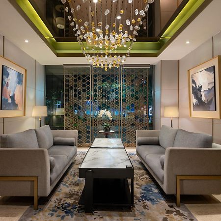 Hotel Santika Premiere Gubeng Surabaya Exteriör bild