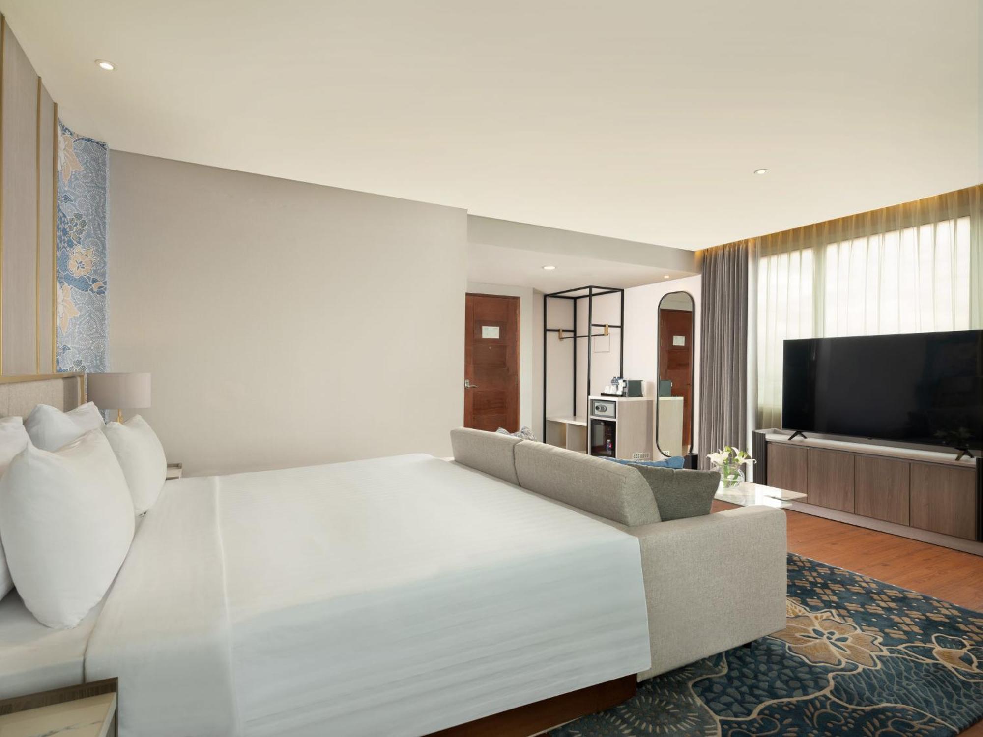 Hotel Santika Premiere Gubeng Surabaya Exteriör bild