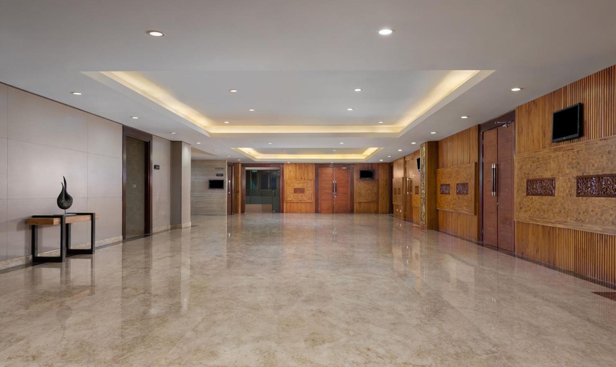 Hotel Santika Premiere Gubeng Surabaya Exteriör bild