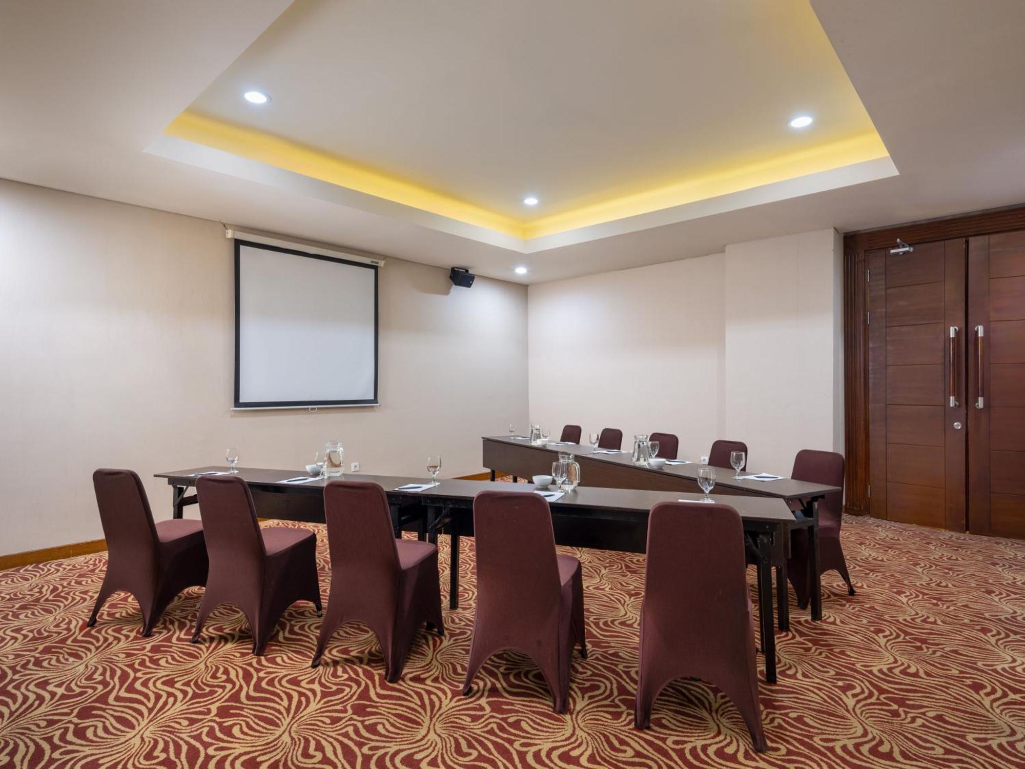 Hotel Santika Premiere Gubeng Surabaya Exteriör bild
