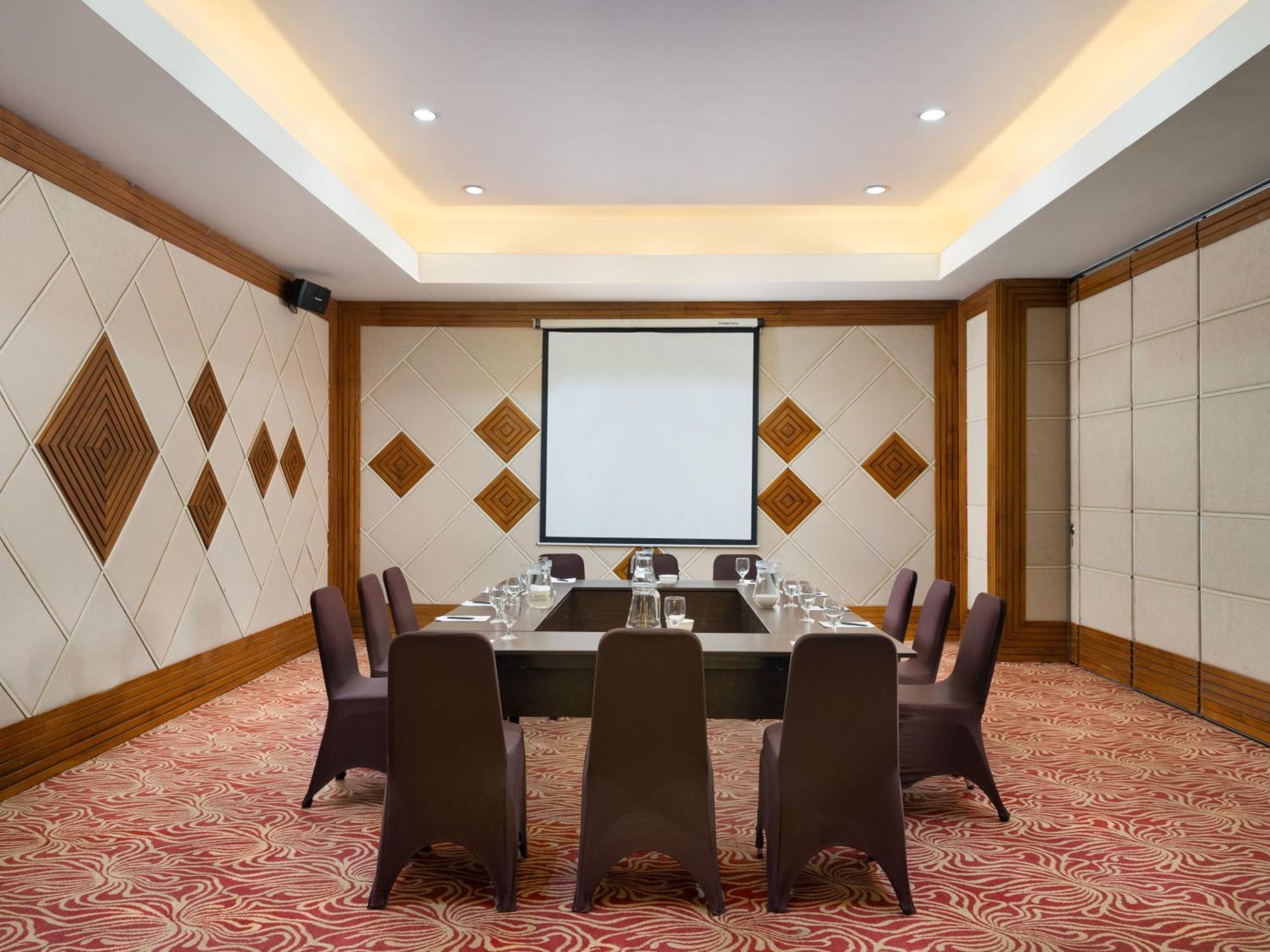Hotel Santika Premiere Gubeng Surabaya Exteriör bild