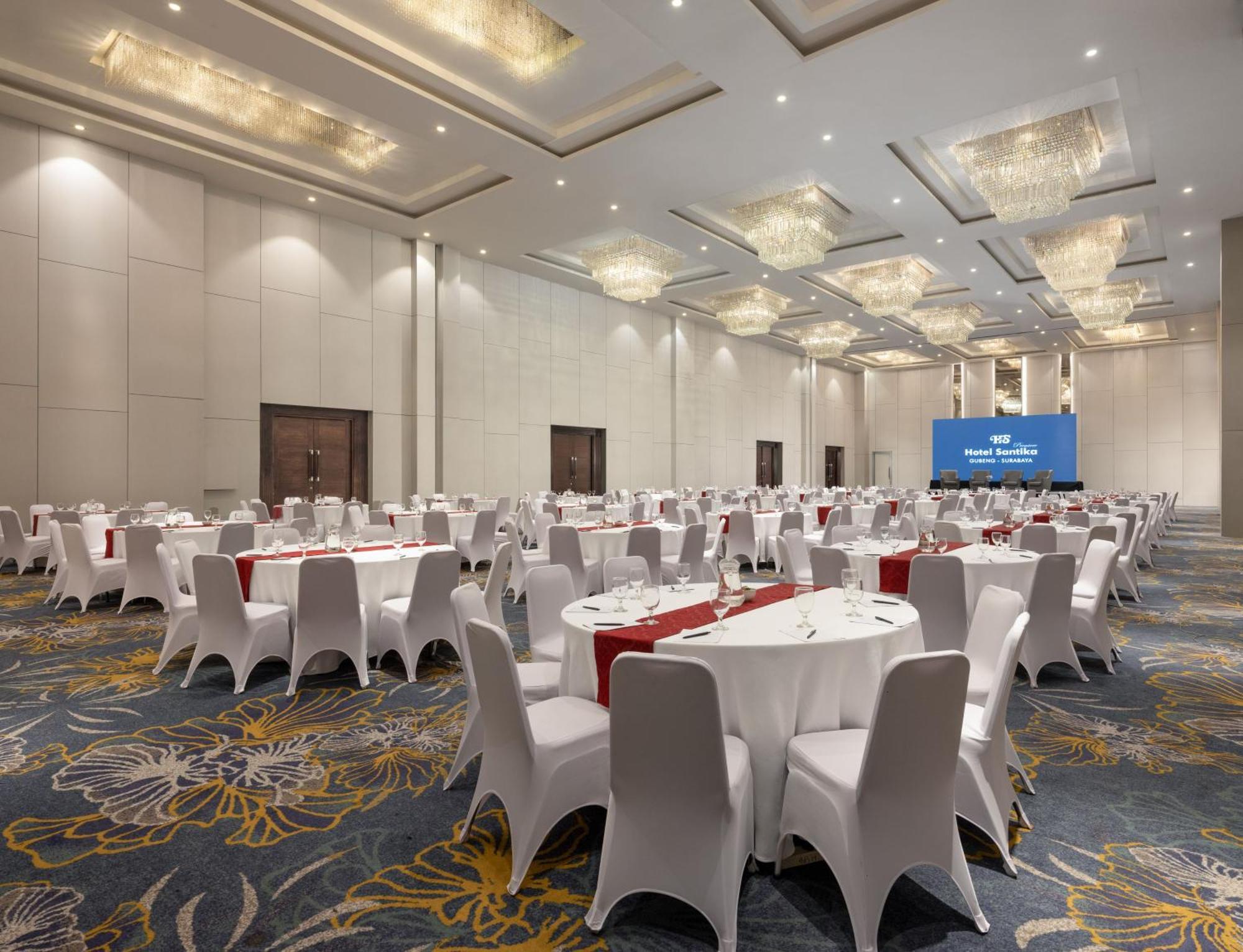 Hotel Santika Premiere Gubeng Surabaya Exteriör bild