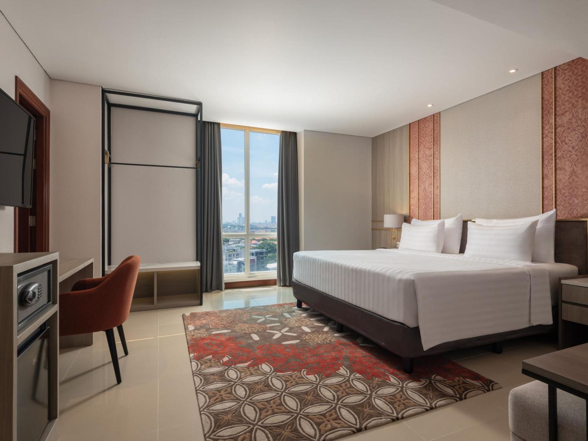 Hotel Santika Premiere Gubeng Surabaya Exteriör bild