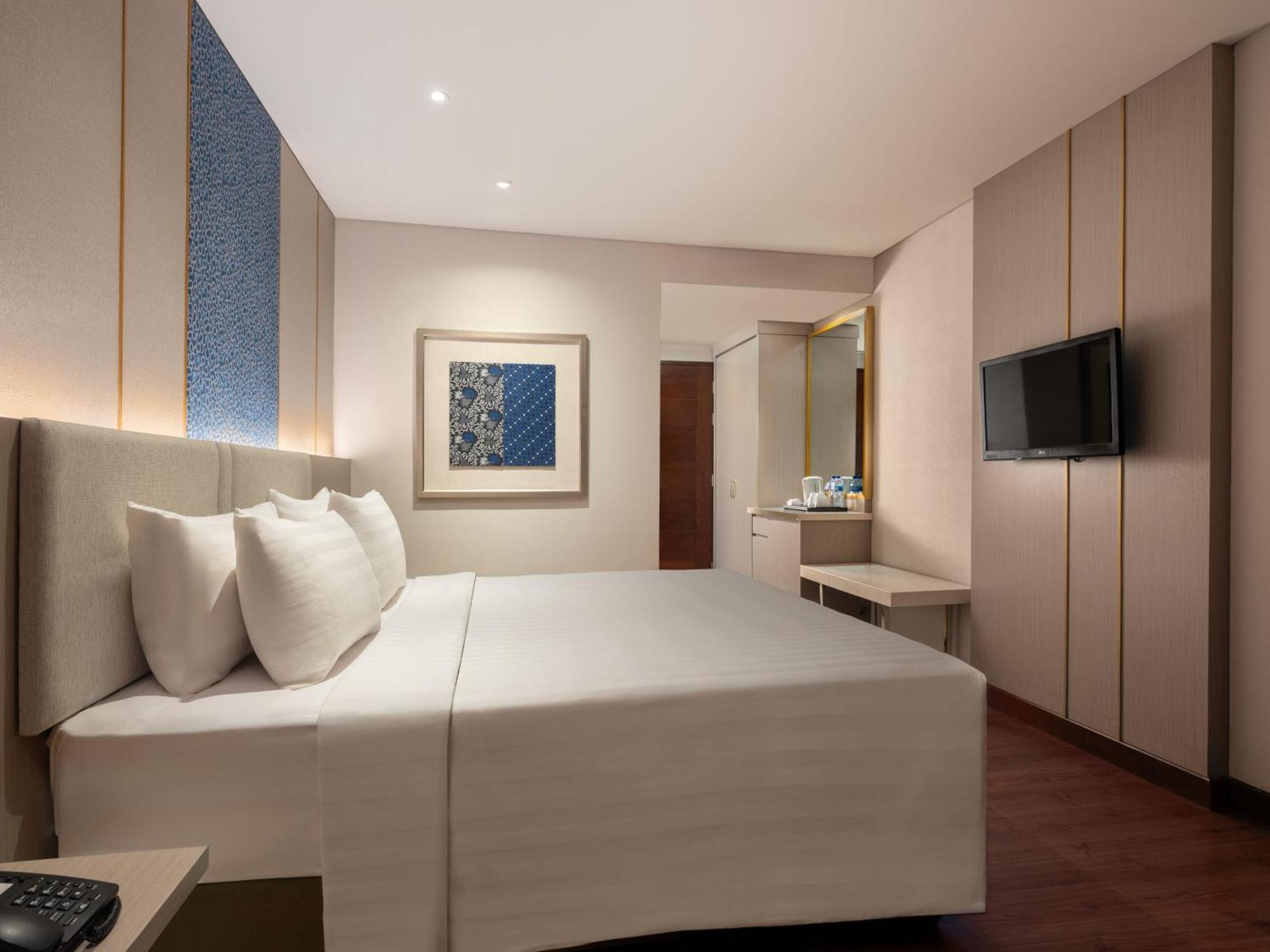 Hotel Santika Premiere Gubeng Surabaya Exteriör bild