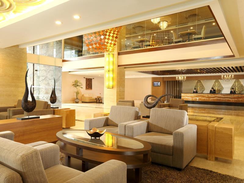 Hotel Santika Premiere Gubeng Surabaya Exteriör bild